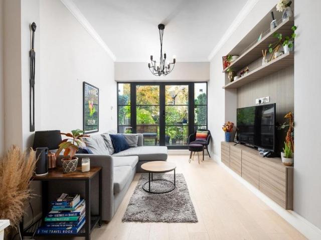 Cavendish Road, London, SW4 9HD, United Kingdom | 2 bed apartment for rent #112491169 | Rentberry