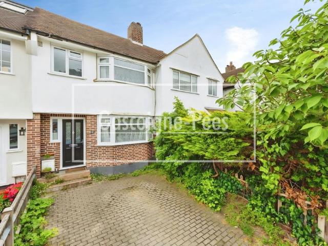Caverleigh Way, Worcester Park, KT4 3 bed terraced house to rent £2,300 pcm £531 pw