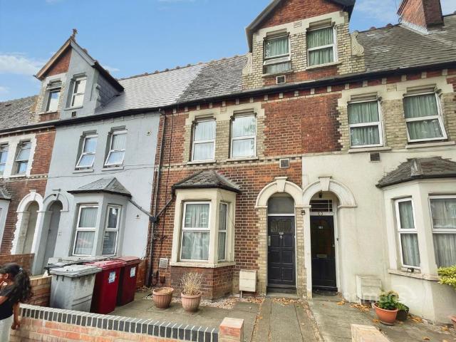 Caversham Road, Reading, Berkshire, RG1 1 bed in a house share to rent £945 pcm £218 pw