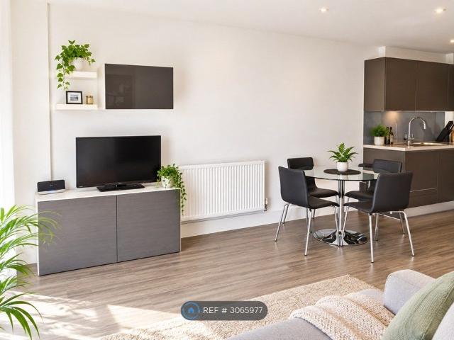 Cawthorne House, Brighton BN1, 1 bed flat to rent, £1,500 pcm | PrimeLocation