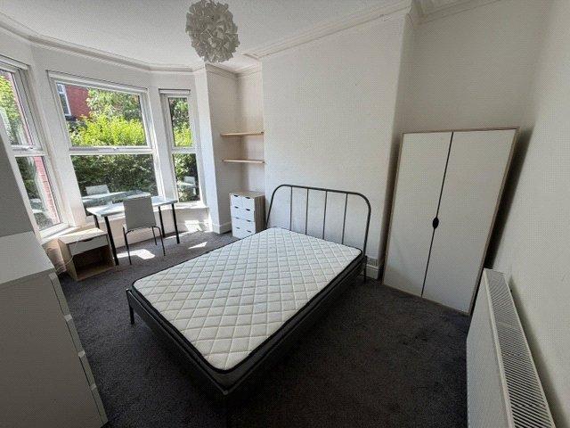 Cawdor Road, M14 5 bed terraced house to rent £3,033 pcm £700 pw