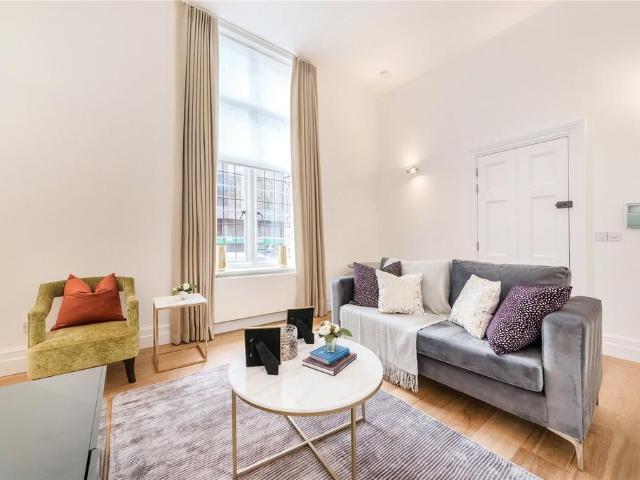 Caxton Hall, 10 Caxton Street, St. 2 bed duplex to rent £4,250 pcm £981 pw