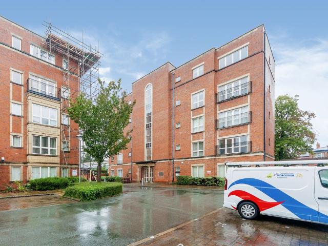 Caxton Place, Wrexham LL11, 1 bed flat to rent, £700 pcm | PrimeLocation