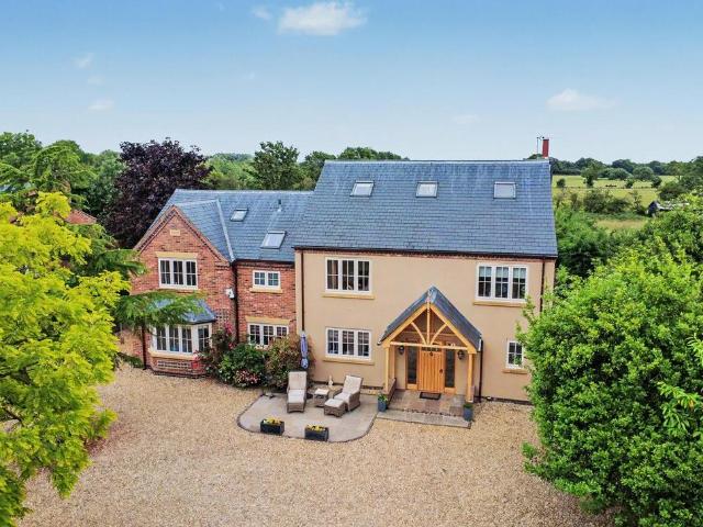 Caythorpe Road, Lowdham, Nottingham 5 bed detached house to rent £6,000 pcm £1,385 pw