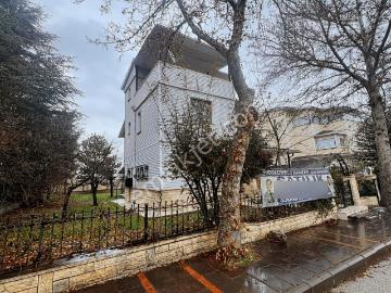 Cb Vizyon Gökhan Koral'dan Martıköy De Güvenlikli Sitede Villa