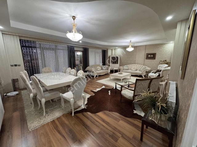 Cb Acar'dan Gürkan Tower'da 5+3 Çift Girişli Dubleks