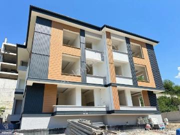 Cb Akademi Başiskele Yeşilyurt Satılık Geniş 2+1 Arakat Daire