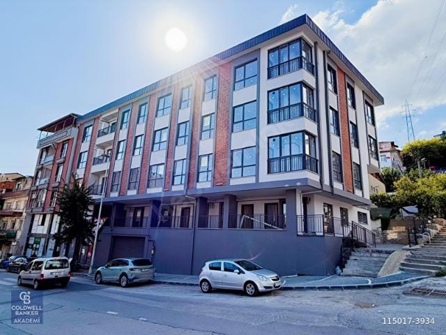 CB AKADEMİ İZMİT 28 HAZİRAN MAH.MERKEZİ KONUMDA KİRALIK 1+1DAİRE