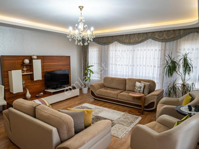 Cb Başrol Prestij Park Odunluk 3+1 Bahçe Katı Satılık Daire