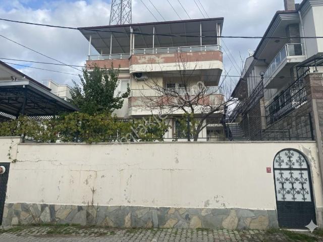 Cb King Den Altınolukda Deniz Manzaralı Satılık Teras Kat Daire