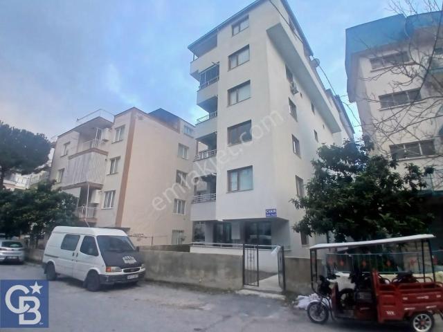 Cb Odak'tan Aliağa Merkezde 4 Yaşında 3+1 Dubleks Daire!