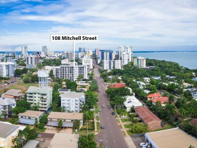 CBD Convenience with a Practical, Easy Care Layout