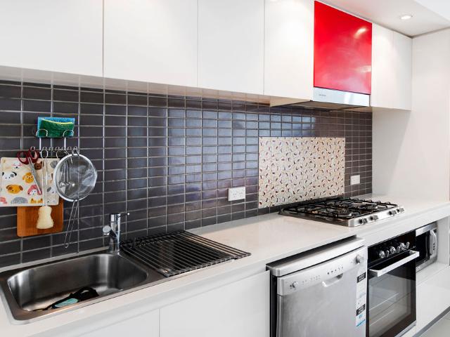 CBD Apartment enjoying north views and everything at your doorstep