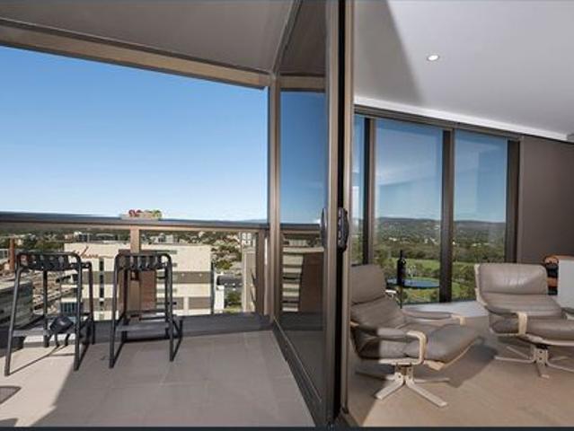CBD Exec style fully furnished, serviced accomodation AUG 26