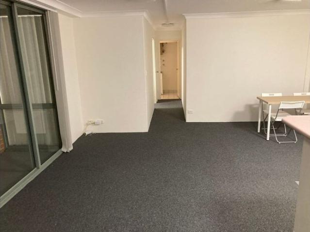【CBD Fringe Living | Fully Furnished 2 Bed 2 Bath Apartment | Walk to USYD, UTS & Darling Harbour】