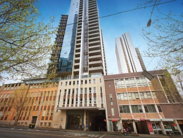 CBD Living at Its Best – Spacious 2 Bedroom Apartment with Car Space