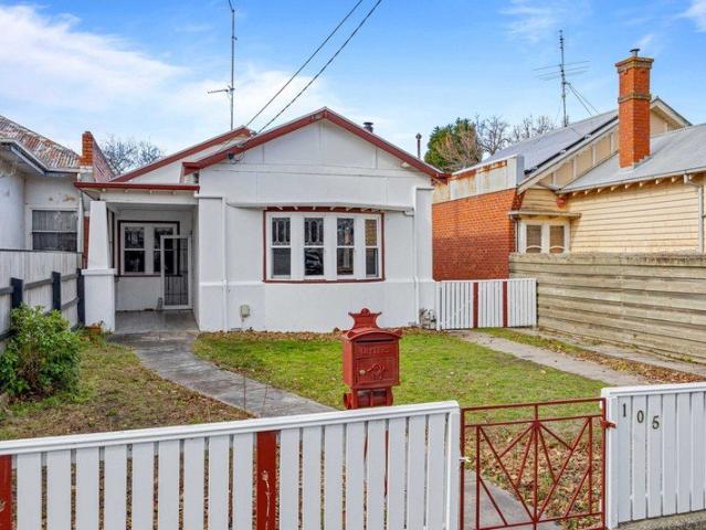 CBD living. Walking distance to Hospital. Minutes from College precinct