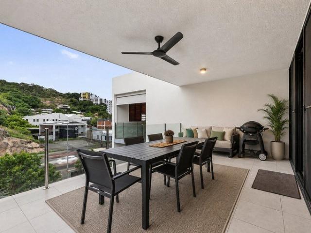 CBD Living With Flexible Investment Options Offers Over $685,000
