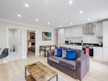 CG Deanway 02 1 bed apartment to rent £2,750 pcm £635 pw