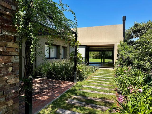 Cdor Vial Bancalari Benavidez 3901 Santa Barbara Lote 3900