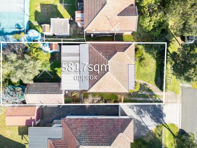 CDC Approved Luxury Home in Blue Ribbon Roselands Pocket