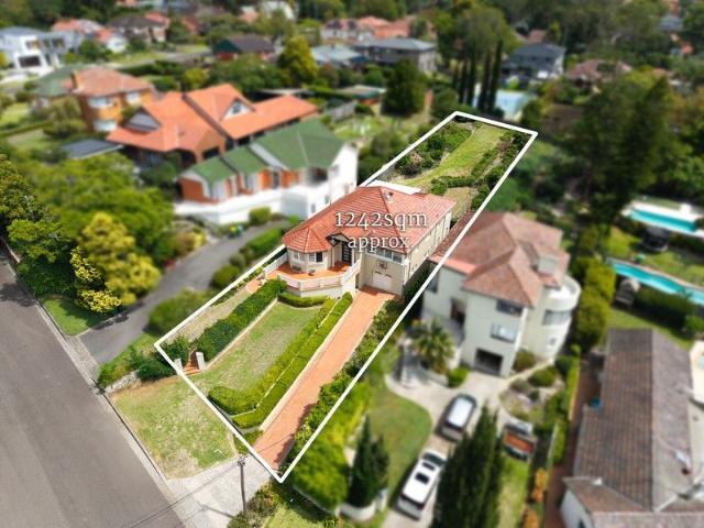 CDC/DA Approved Luxury Duplex Opportunity on 1,242sqm with Golf Course Views