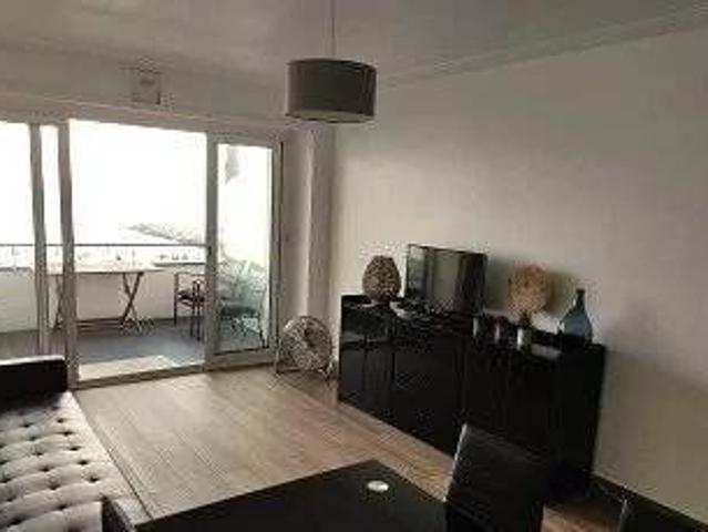 Ce deux pièces de 45m² avec terrasse vue mer panoramique