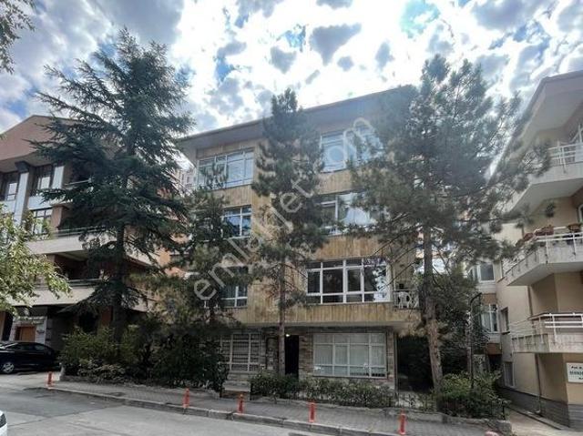 Cemal Nadir Sokak 3+1 Kombili 1. Kat Ön Yan Arka Cephe
