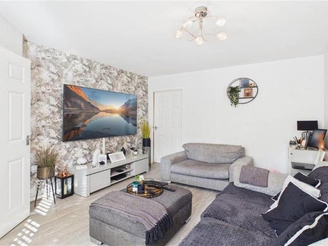 Cemetery Road, Gateshead 3 bed townhouse to rent £1,000 pcm £231 pw