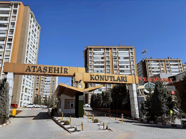Cemil Şimşek'ten Ataşehir Sitelerinde Fırsat 4+1 Fırsat Daire