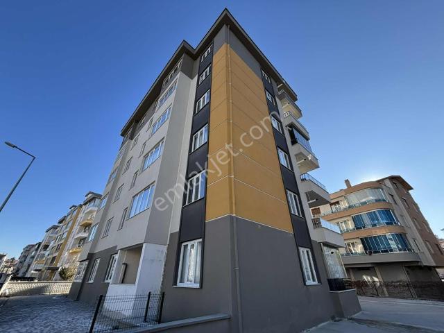 Cemil Şimşek'ten Küçükkumköprü Cad Satılık Sıfır 3+1 Daire
