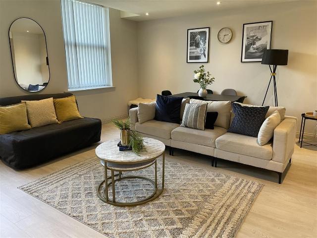 Centenary House, North Street, Leeds LS2, 1 bed flat to rent, £1,275 pcm | PrimeLocation