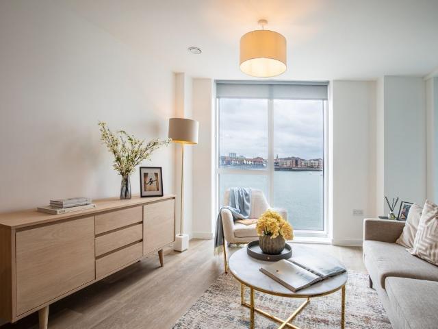 Centenary Plaza, Southampton SO19, 2 bed flat to rent, £1,775 pcm | PrimeLocation