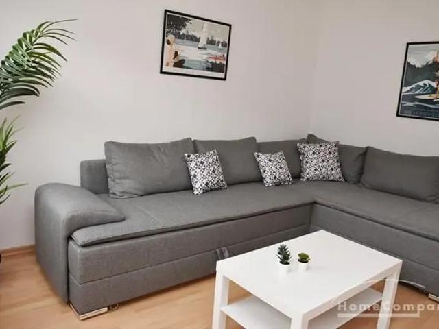 Center, Modern furnished apartment with balcony on the 3rd floor in a central location