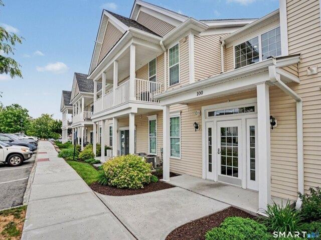Center Meadow Ln Unit,danbury, Condo For Sale