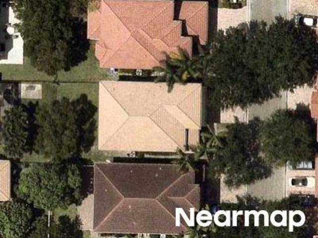 Center Stone Ln