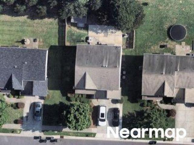 Centerline Dr