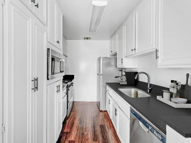 Centinela Apartments