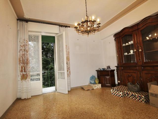 CENTRO CITTA´ 6 vani 90mq