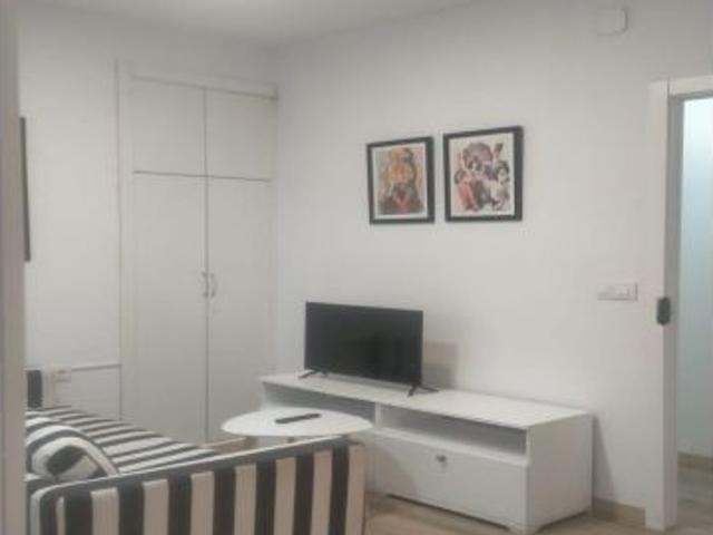 centro a un minuto de calle Larga apartamento de un dormitorio a estrenar