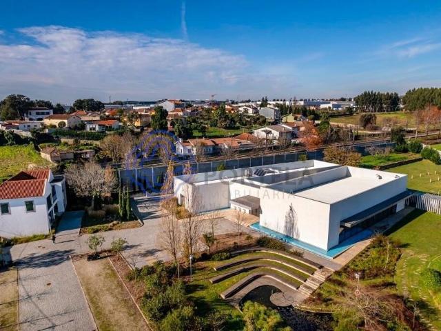 Centro de eventos e congressos na área metropolitana do Port. 1339m² Cidade da Maia