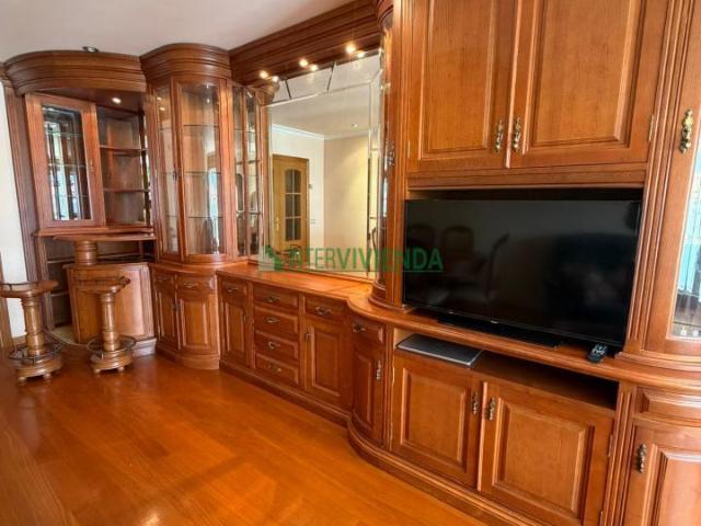 CENTRO DE VILLAGARCIA DE AROUSA MAGNIFICO PISO CON VISTAS A LA RIA 146 M2 GARAJE
