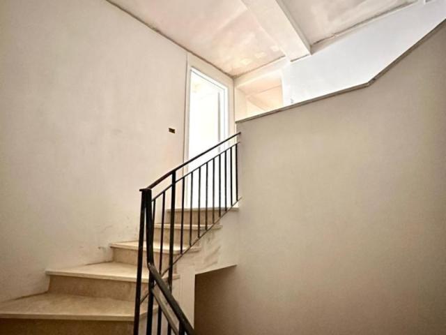 CENTRO OLTRARNO / S. SPIRITO / S.FREDIANO monolocale 80mq