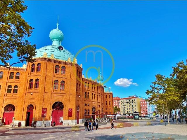 CENTRO LISBOA LARGO CAMPO PEQUENO T2 mobilado com garagem / metro Lisboa › Avenidas Novas
