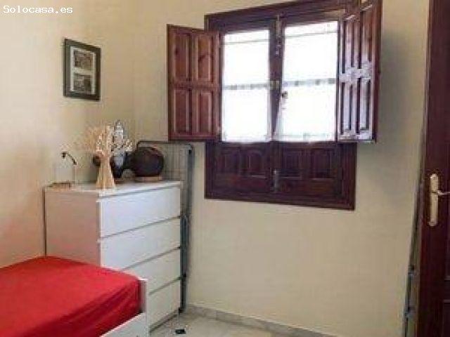 Centro san Vicente, junto Gavidia. Excelente y coqueto piso dúplex se vende