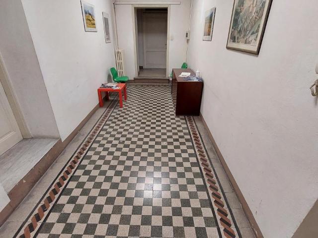 CENTRO STORICO 6 vani 280mq