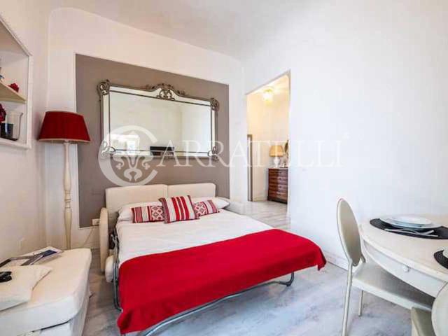 Centro storico di Firenze, a due passi da Via de’ Tornabuoni. 77m² Firenze