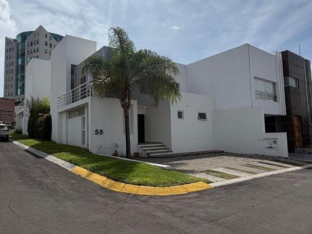 CENTRO SUR CLAUSTROS DE LA CATEDRAL $ 26 000