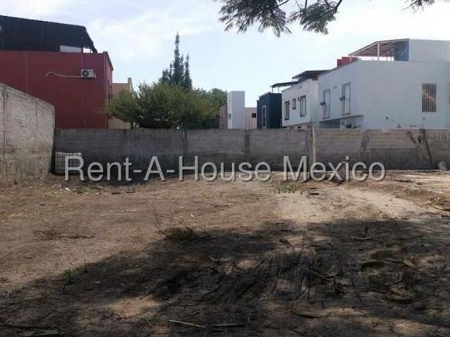 Centro terreno mixto en VENTA IO1552