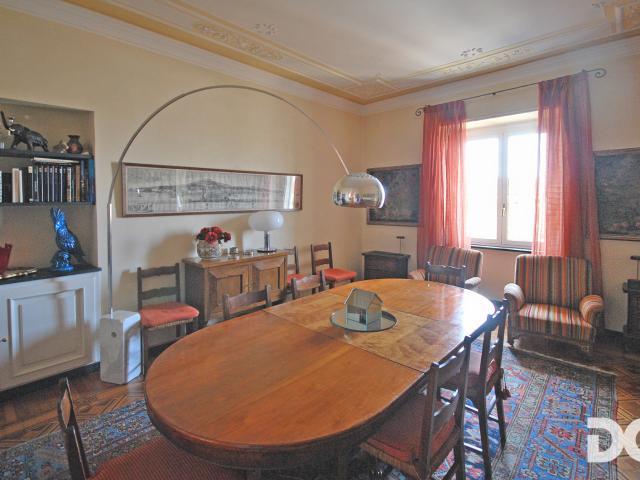CENTRO – VIA RAGGIO PERFETTI E PANORAMICI MQ. 292 BALCONE POSTO AUTO